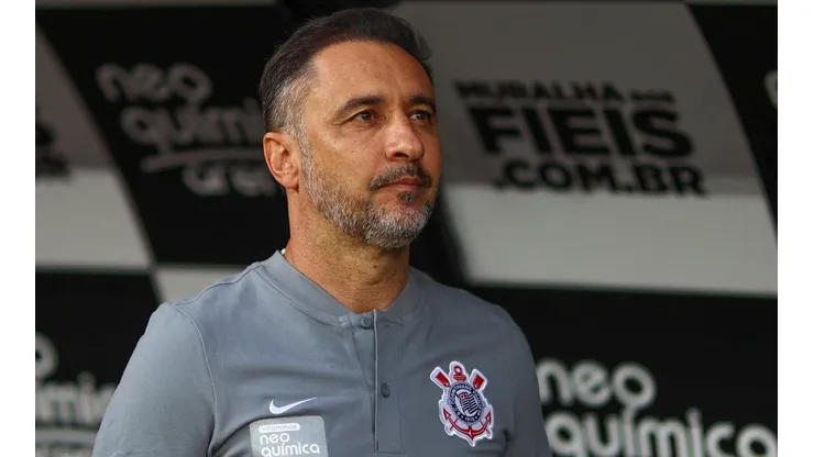 Vítor Pereira, treinador do Corinthians (Foto: Marcello Zambrana/AGIF)