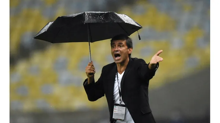 Fluminense v Barcelona SC - Copa CONMEBOL Libertadores 2021