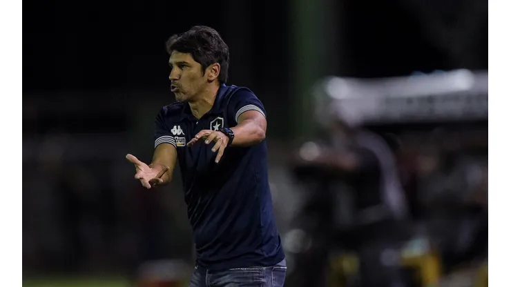 Lucio Flavio poupa atletas para enfrentar o Audax Rio (Foto: Thiago Ribeiro/AGIF)