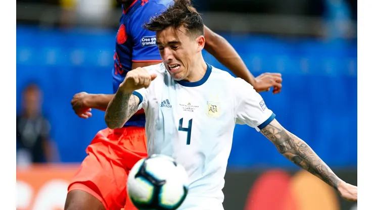 Renzo Saravia quer jogar no Botafogo