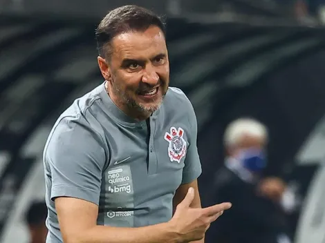 Vítor Pereira elogia atuação do Corinthians e exalta torcida: “Ambiente mágico”