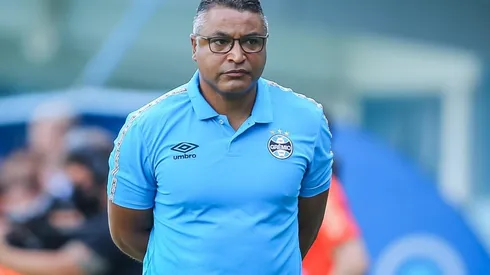 Roger Machado, treinador do Grêmio (Foto: Pedro H. Tesch/AGIF)