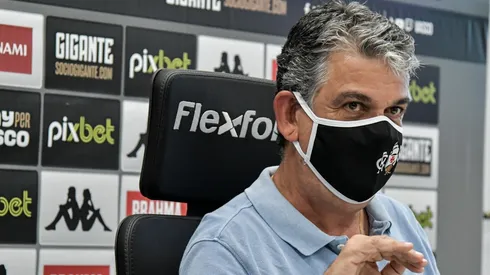 Carlos Brazil banca permanência de Zé Ricardo após eliminação precoce na Copa do Brasil (Foto: Thiago Ribeiro/AGIF)