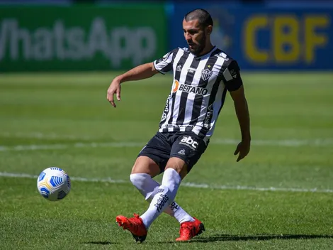 Gigante brasileiro avança e fica perto do zagueiro Junior Alonso