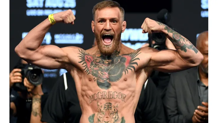 Floyd Mayweather Jr. v Conor McGregor - Weigh-in