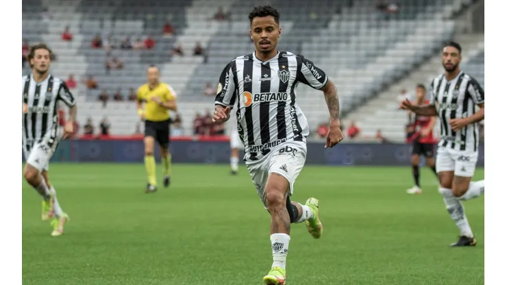 Allan revela estratégia para Atlético levar a melhor no clássico contra o Cruzeiro (Foto: Robson Mafra/AGIF)