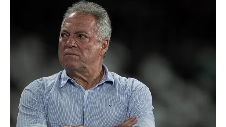 Abel exalta o grupo do Fluminense (Foto: Jorge Rodrigues/AGIF)