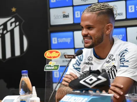 Gigante brasileiro apresenta oficialmente seu novo lateral-direito