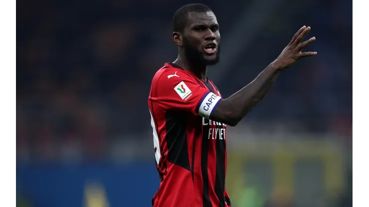 Franck Kessie of Ac Milan gestures during the Coppa Italia
