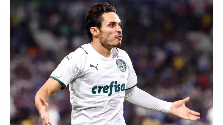 Raphael Veiga, em campo pelo Palmeiras (Foto: Getty Images)