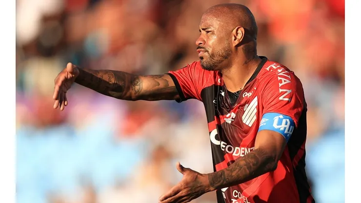 Thiago Heleno, zagueiro e capitão do Athletico (Foto: Getty Images)