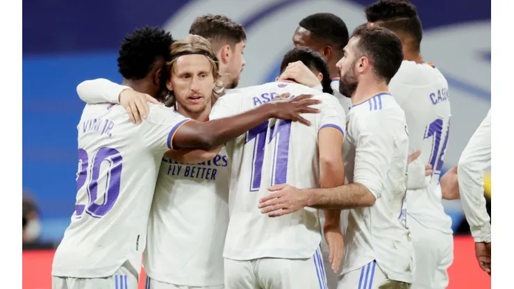 Real Madrid v Deportivo Alaves - La Liga Santander
