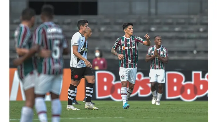 Cano comemora o gol marcado contra o ex-time (Foto: Thiago Ribeiro/AGIF)