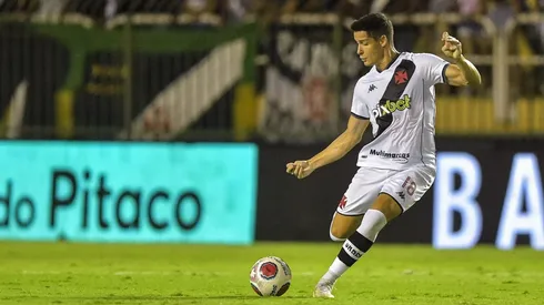 Matheus Barbosa comemora semana de treino cheia (Foto: Thiago Ribeiro/AGIF)