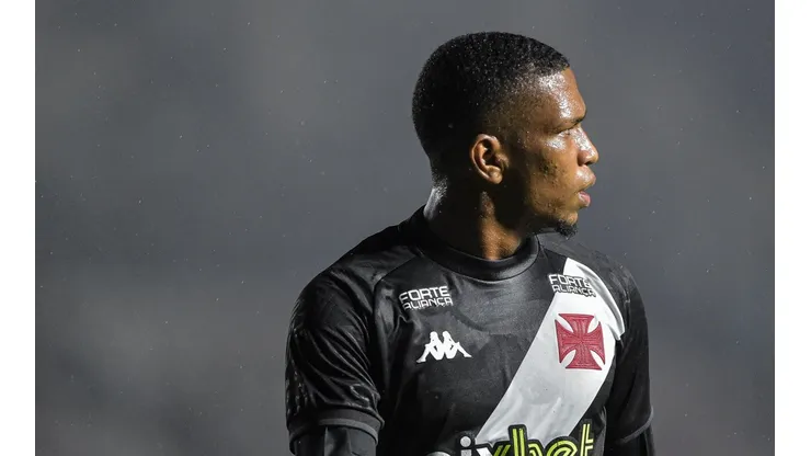Juninho fala em ter um 2022 diferente da temporada passada (Foto: Thiago Ribeiro/AGIF)