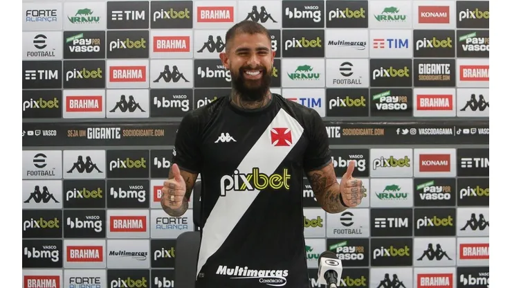 Quintero é apresentado no Vasco e se coloca à disposição para o confronto contra o Fluminense (Foto: Rafael Ribeiro / Vasco da Gama)