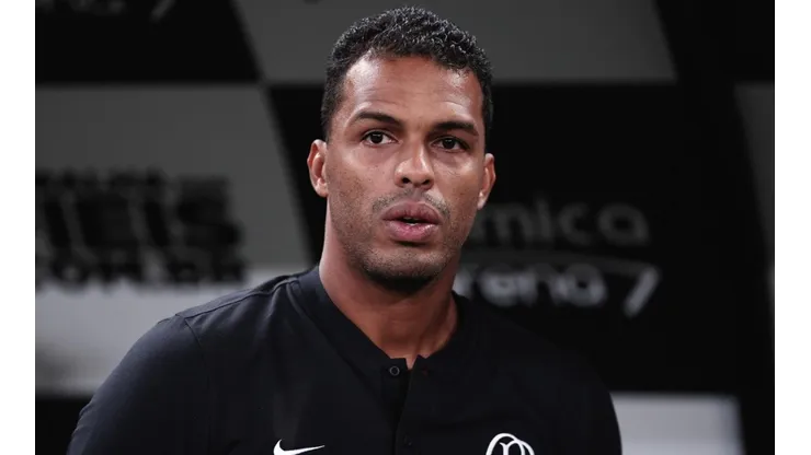 Fernando Lázaro, treinador interino do Corinthians (Foto: Ettore Chiereguini/AGIF)