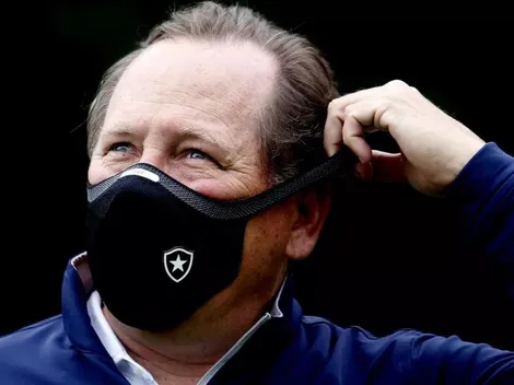 Chapéu no Corinthians e salário de R$ 1 milhão por mês: Botafogo fecha com novo treinador