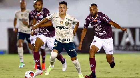Eduard Atuesta foi titular nos últimos dois jogos do Palmeiras