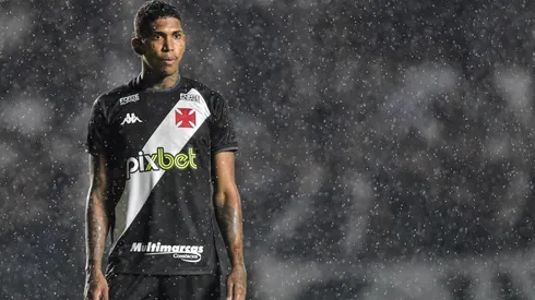 Raniel é o vice-artilheiro do Vasco, com quatro gols em sete jogos (Foto: Thiago Ribeiro/AGIF)