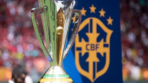 Quem levantará a taça da Supercopa do Brasil?