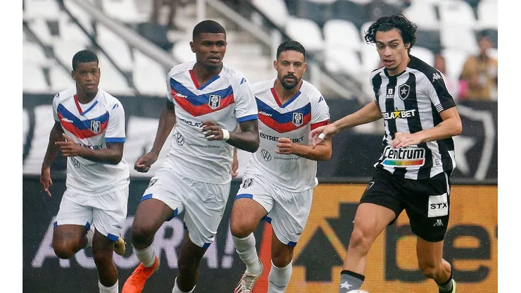Matheus Nascimento vem se destacando neste início de temporada do Botafogo (Foto: Vitor Silva/Botafogo)