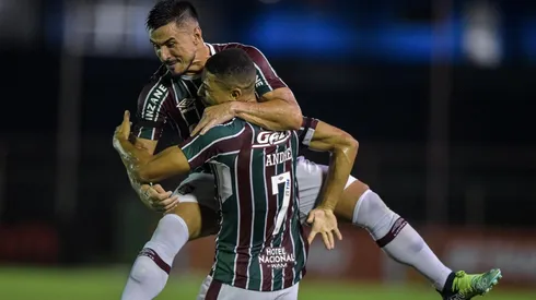 André marca o gol que dá a vitória e a liderança do Cariocão ao Fluminense (Foto: Thiago Ribeiro/AGIF)