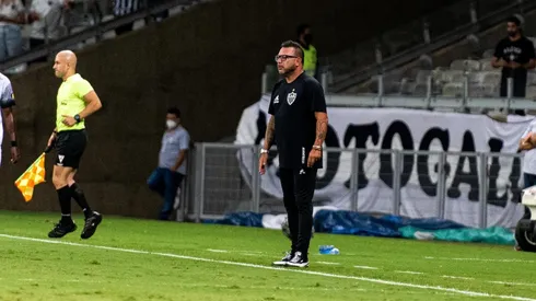 Mohamed não sabe se poderá contar com Zaracho para o decisivo confronto da Supercopa do Brasil (Foto: Alessandra Torres/AGIF)