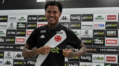 Zé Gabriel chega para disputar posição com Yuri (Foto: Thiago Ribeiro/AGIF)