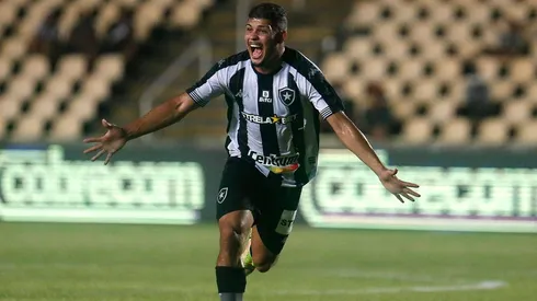 Erison revela ansiedade para atuar pela Série A do Brasileirão (Foto: Vitor Silva/Botafogo)