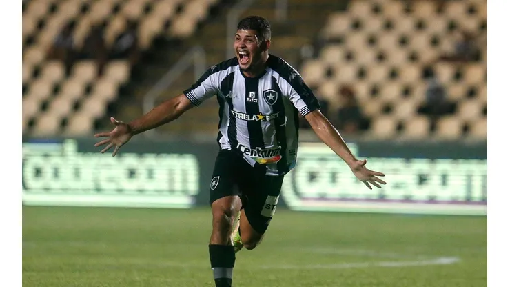 Erison revela ansiedade para atuar pela Série A do Brasileirão (Foto: Vitor Silva/Botafogo)