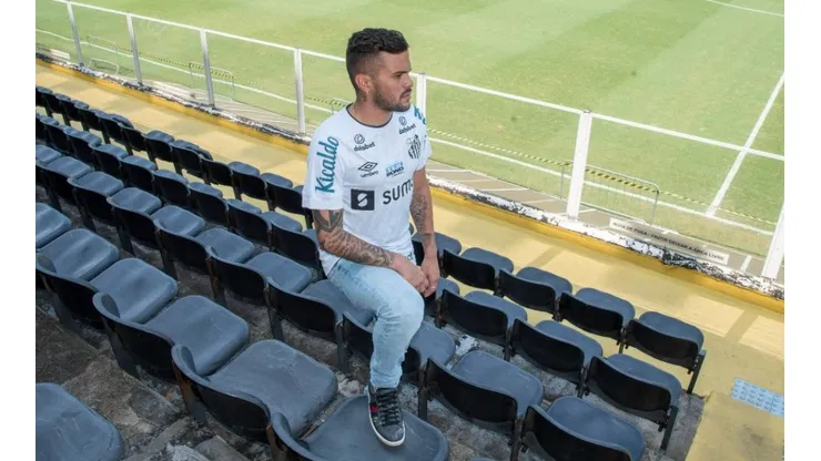 Auro é quarto reforço do Santos para a temporada 2022 (Foto: Ivan Storti/Santos FC)