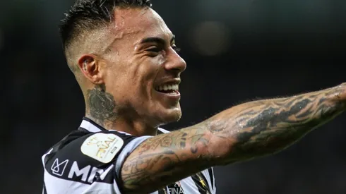 Eduardo Vargas tem contrato até o final de 2022 com o Atlético-MG