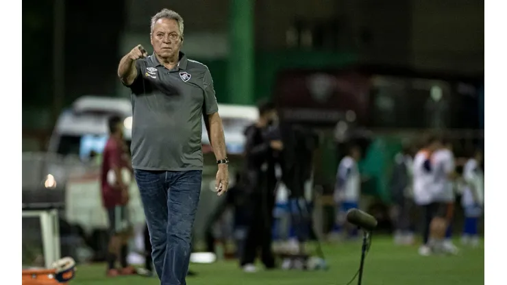 Abel manda a campo mesmo equipe que venceu o Flamengo para enfrentar o Botafogo (Foto: Jorge Rodrigues/AGIF)