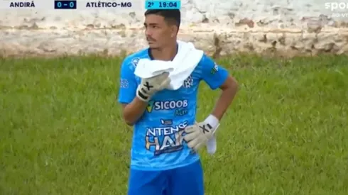 Goleiro Tomate já está no Rio de Janeiro