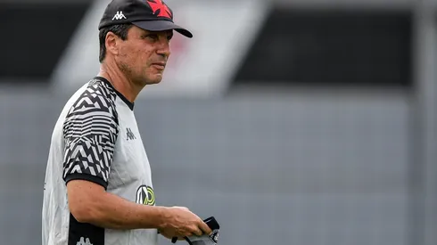 Zé Ricardo mantém base que vem jogando e segue sem derrota no Cariocão (Foto: Thiago Ribeiro/AGIF)