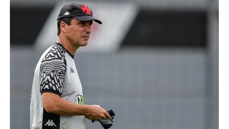 Zé Ricardo mantém base que vem jogando e segue sem derrota no Cariocão (Foto: Thiago Ribeiro/AGIF)