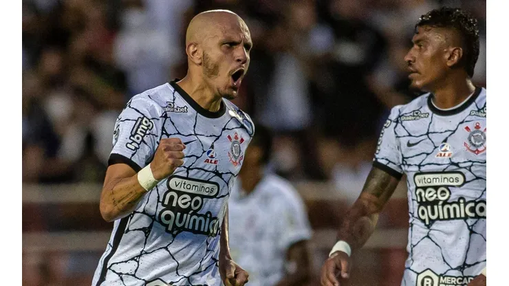Jogadores do Corinthians comemoram gol (Foto: Diogo Reis/AGIF)