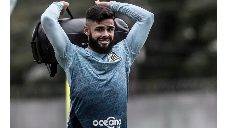 Felipe Jonathan está no Santos desde 2019