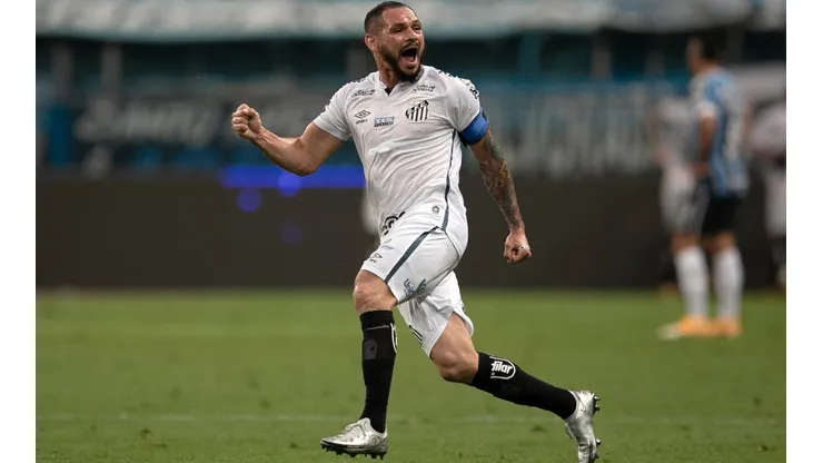 Gremio v Santos - Copa CONMEBOL Libertadores 2020