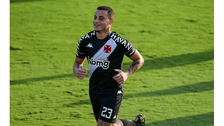 Bruno Gomes deve ser anunciado como jogador do Internacional em breve (Foto: Thiago Ribeiro/AGIF)