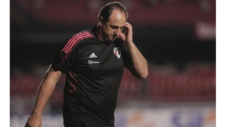 Rogério Ceni, treinador do São Paulo (Foto: Ettore Chiereguini/AGIF)