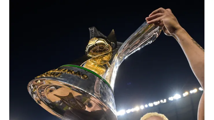 Taça do Campeonato Brasileiro (Foto: Getty Images)