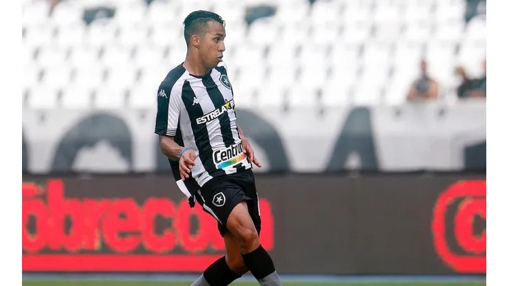 Em sua estreia, Breno foi um dos destaques do Botafogo na vitória sobre o Bangu (Foto: Vítor Silva/ BFR)