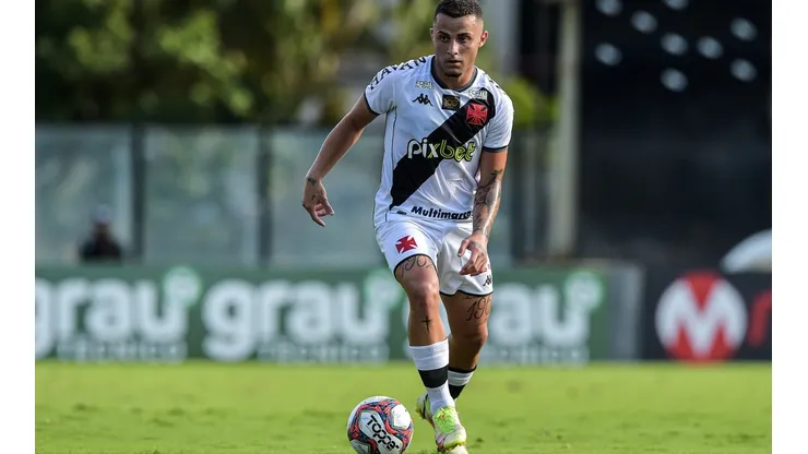 Bruno Gomes entrou na Justiça para deixar o Vasco