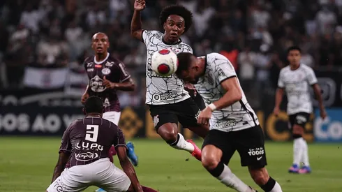 Corinthians e Ferroviária empataram sem gols (Foto: Ettore Chiereguini/AGIF)