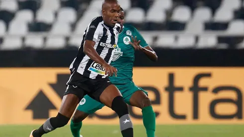 Fabinho releva empate na estreia e diz que ainda há margem para melhorar (Foto: Vitor Silva/Botafogo)