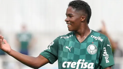 Gigante europeu supera Barcelona e é o favorito para contratar Endrick