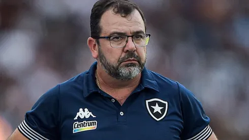Enderson Moreira, treinador do Botafogo (Foto: Thiago Ribeiro/AGIF)