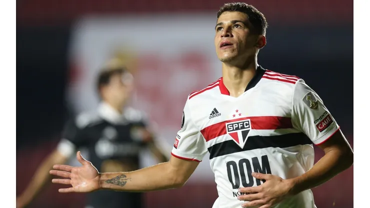 Vitor Bueno está de saída do São Paulo (Foto: Getty Images)